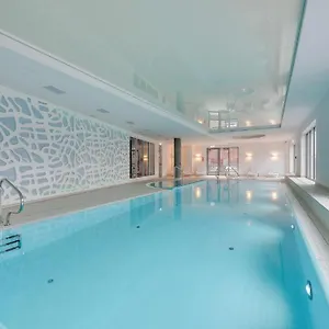  Apartment Waterlane Island - Riverview Pool, & Gym By Downtown